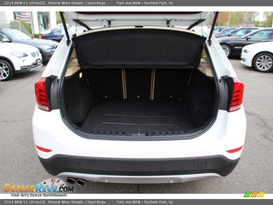 2014 BMW X1 xDrive28i Mineral White Metallic / Sand Beige Photo #21
