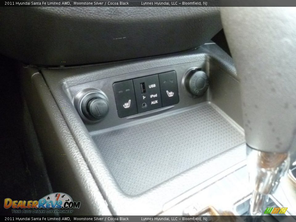 2011 Hyundai Santa Fe Limited AWD Moonstone Silver / Cocoa Black Photo #18