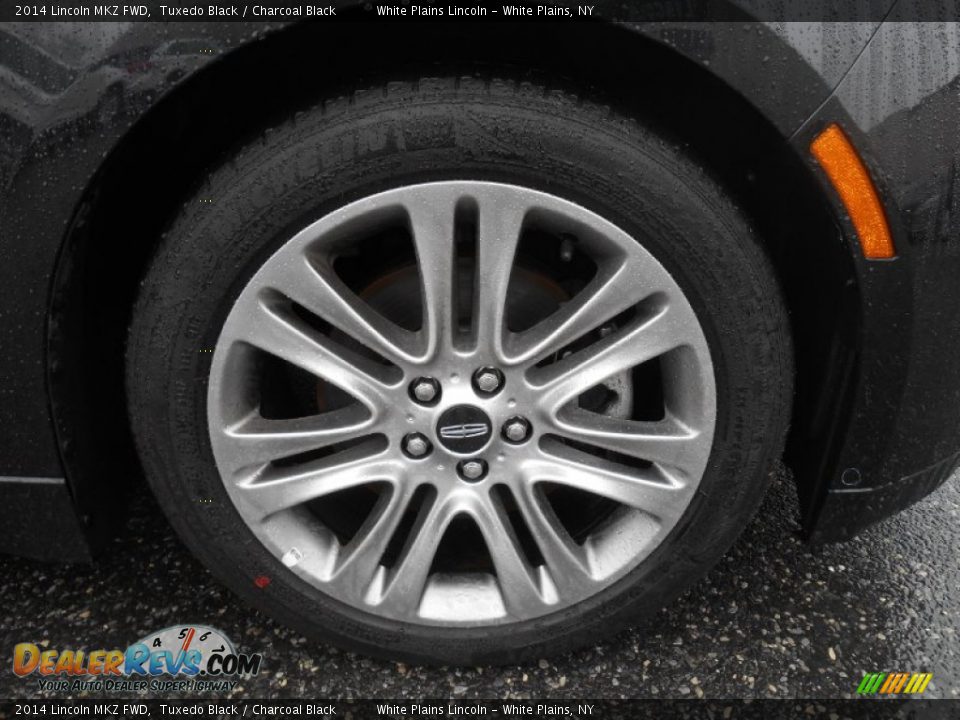 2014 Lincoln MKZ FWD Wheel Photo #3