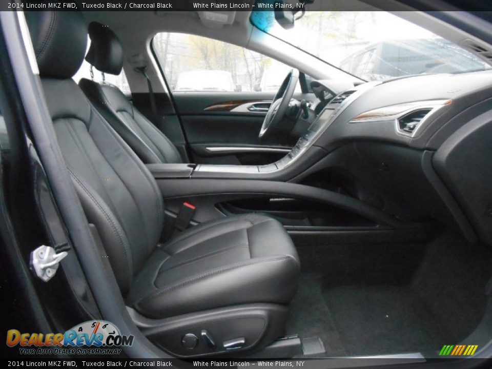 Front Seat of 2014 Lincoln MKZ FWD Photo #11