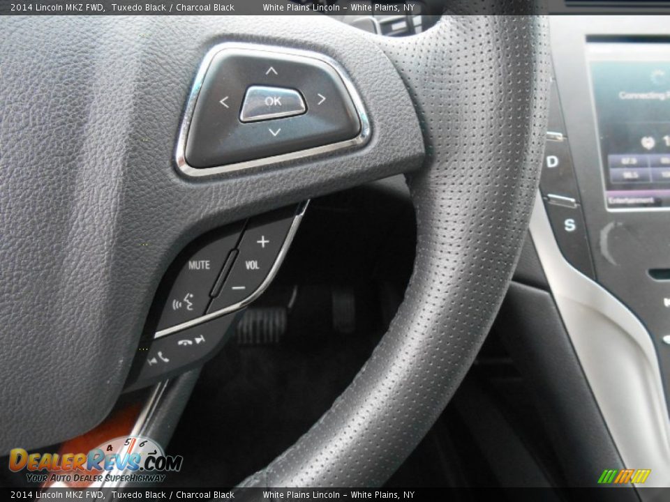 Controls of 2014 Lincoln MKZ FWD Photo #18