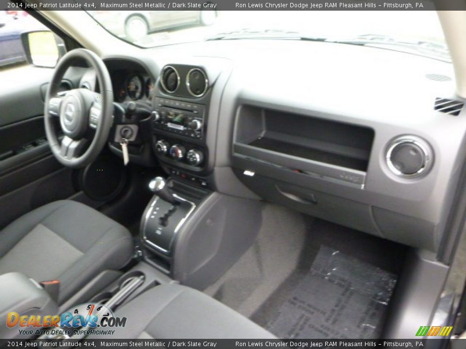 2014 Jeep Patriot Latitude 4x4 Maximum Steel Metallic / Dark Slate Gray Photo #11