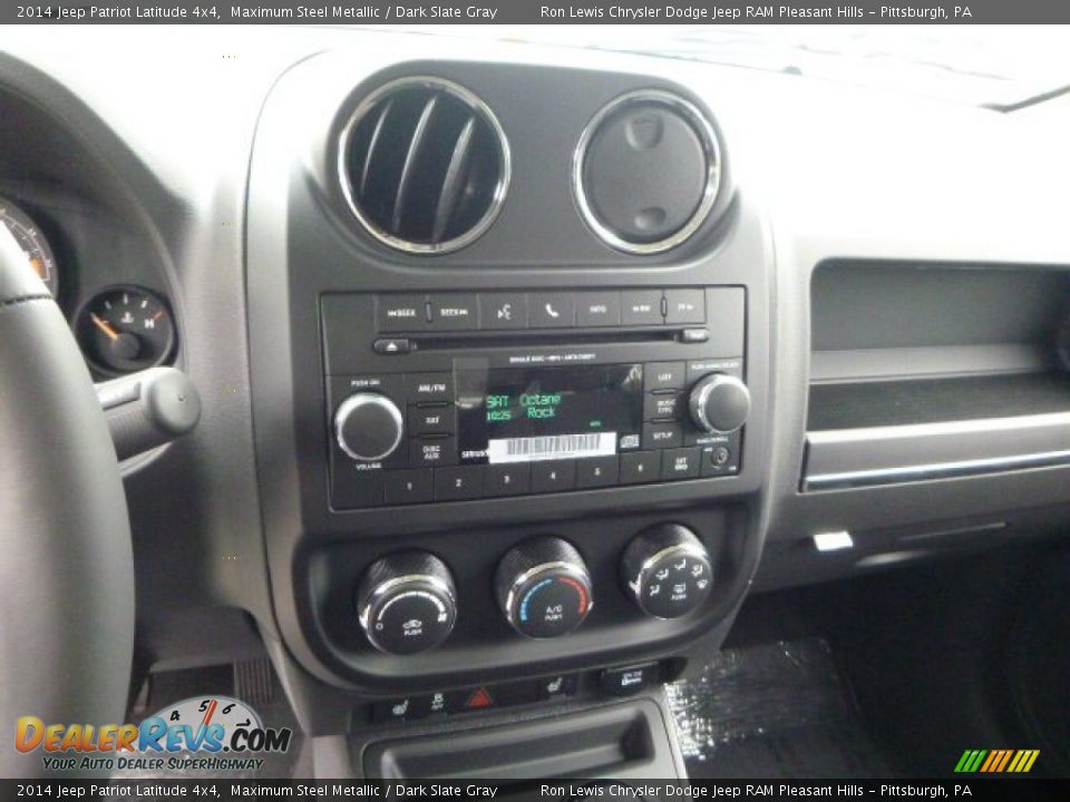 2014 Jeep Patriot Latitude 4x4 Maximum Steel Metallic / Dark Slate Gray Photo #19