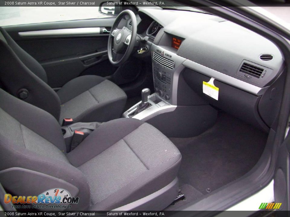 2008 Saturn Astra XR Coupe Star Silver / Charcoal Photo #17
