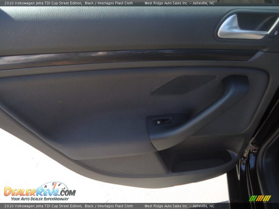2010 Volkswagen Jetta TDI Cup Street Edition Black / Interlagos Plaid Cloth Photo #23