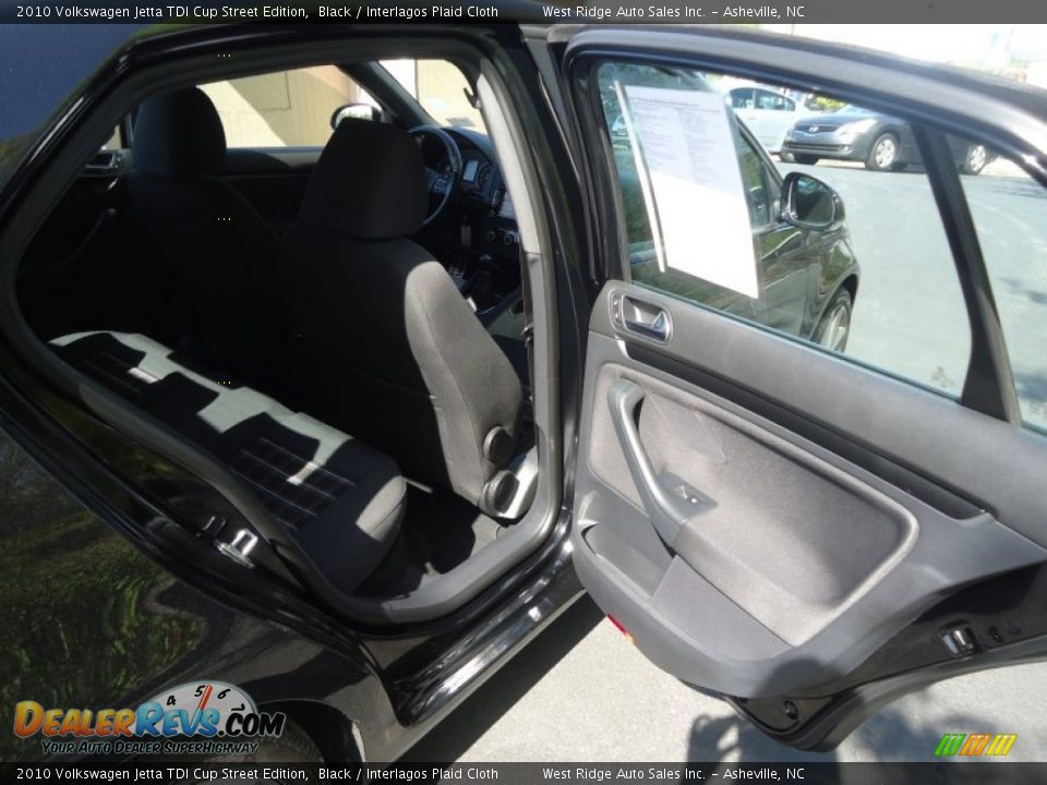 2010 Volkswagen Jetta TDI Cup Street Edition Black / Interlagos Plaid Cloth Photo #26