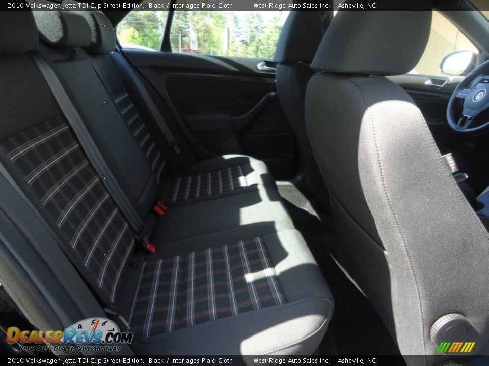 Rear Seat of 2010 Volkswagen Jetta TDI Cup Street Edition Photo #28