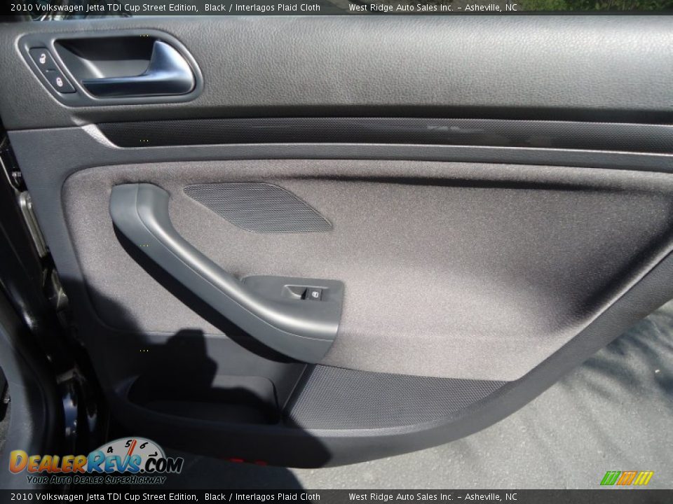 2010 Volkswagen Jetta TDI Cup Street Edition Black / Interlagos Plaid Cloth Photo #30