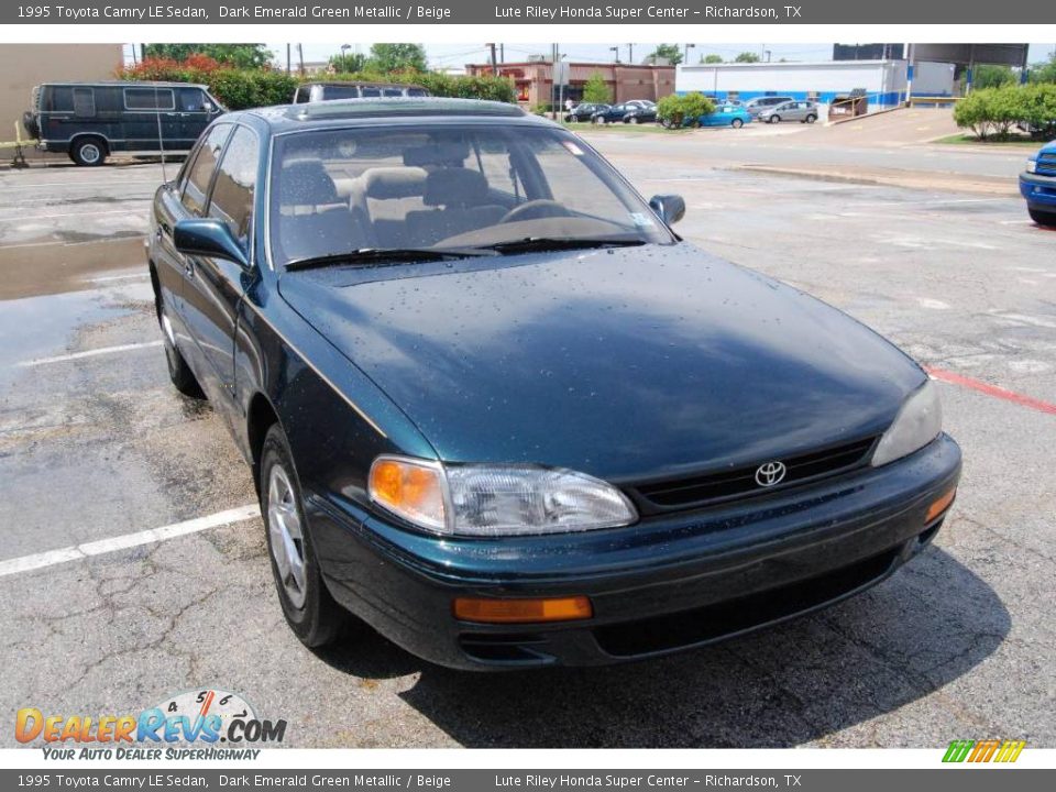 1995 Toyota Camry LE Sedan Dark Emerald Green Metallic / Beige Photo #1