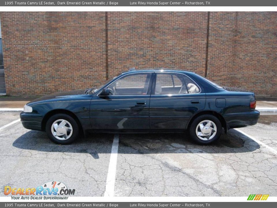 1995 Toyota Camry LE Sedan Dark Emerald Green Metallic / Beige Photo #4