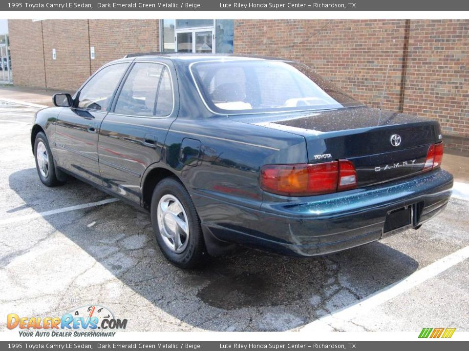 1995 Toyota Camry LE Sedan Dark Emerald Green Metallic / Beige Photo #5