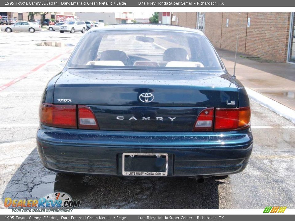 1995 Toyota Camry LE Sedan Dark Emerald Green Metallic / Beige Photo #6