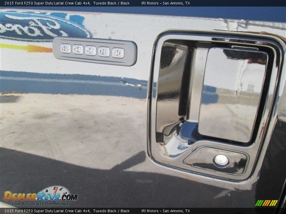 2015 Ford F250 Super Duty Lariat Crew Cab 4x4 Tuxedo Black / Black Photo #8