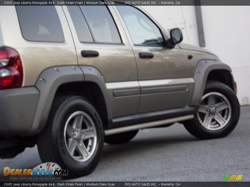 2005 Jeep Liberty Renegade 4x4 Dark Khaki Pearl / Medium Slate Gray Photo #32