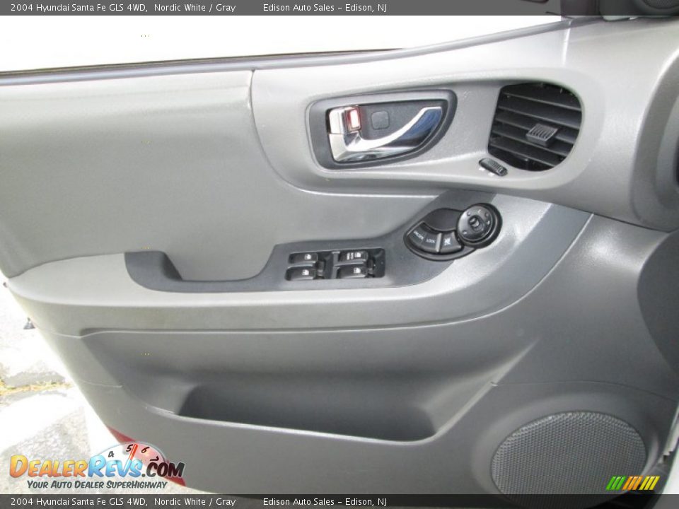 Door Panel of 2004 Hyundai Santa Fe GLS 4WD Photo #26