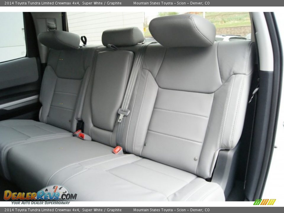 2014 Toyota Tundra Limited Crewmax 4x4 Super White / Graphite Photo #8