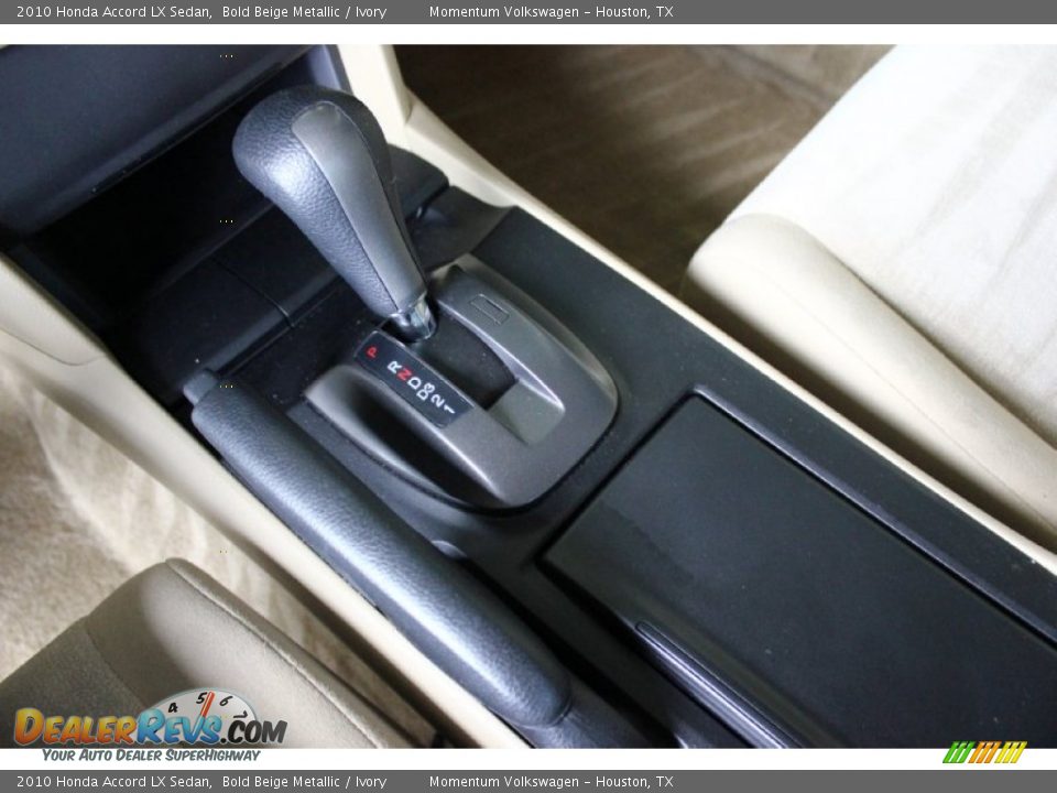 2010 Honda Accord LX Sedan Bold Beige Metallic / Ivory Photo #17
