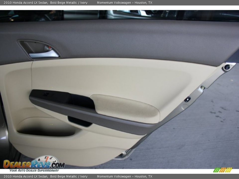 2010 Honda Accord LX Sedan Bold Beige Metallic / Ivory Photo #29
