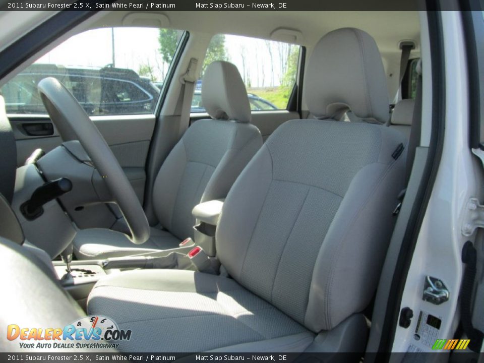 2011 Subaru Forester 2.5 X Satin White Pearl / Platinum Photo #14