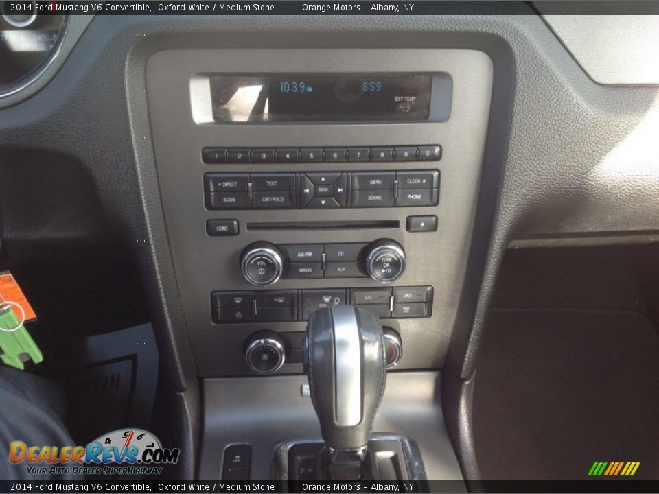 2014 Ford Mustang V6 Convertible Oxford White / Medium Stone Photo #8