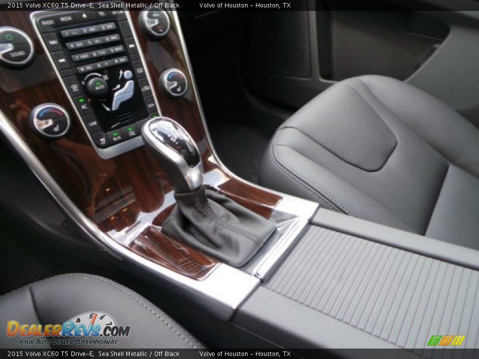 2015 Volvo XC60 T5 Drive-E Sea Shell Metallic / Off Black Photo #13