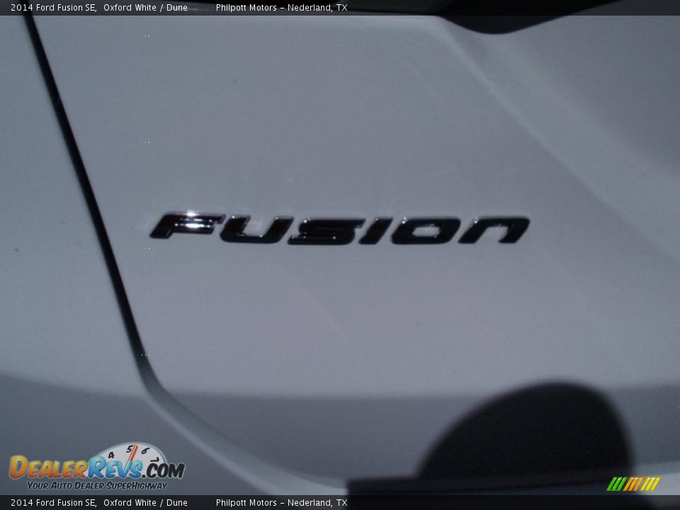 2014 Ford Fusion SE Oxford White / Dune Photo #14