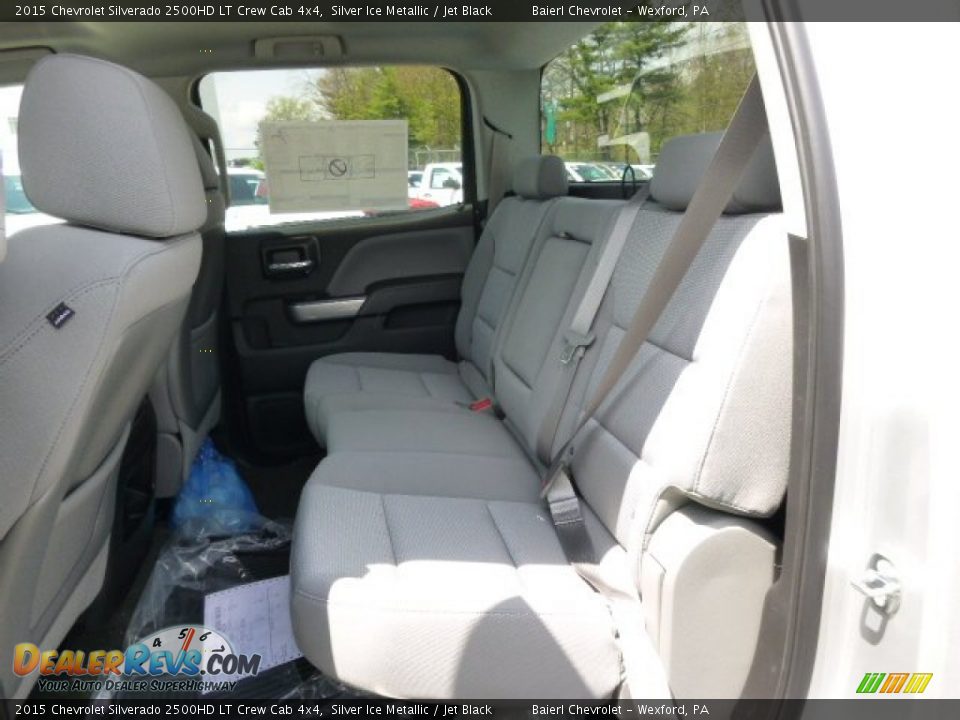 2015 Chevrolet Silverado 2500HD LT Crew Cab 4x4 Silver Ice Metallic / Jet Black Photo #11