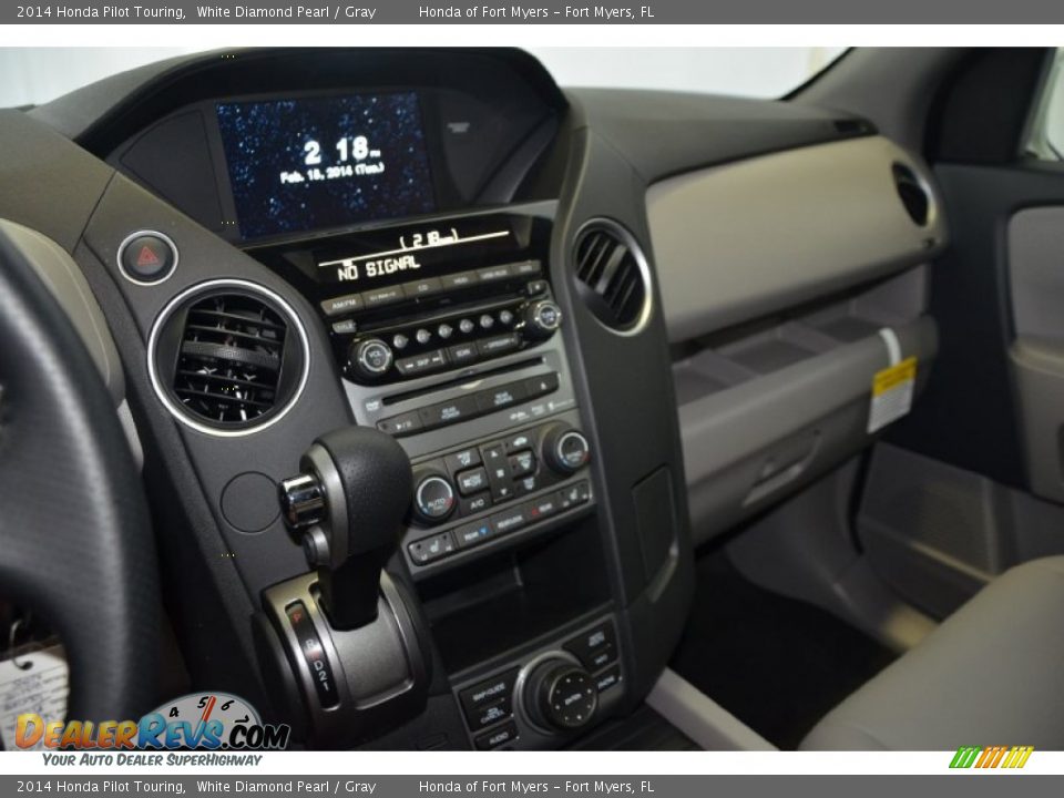 2014 Honda Pilot Touring White Diamond Pearl / Gray Photo #12