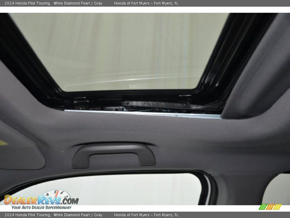 2014 Honda Pilot Touring White Diamond Pearl / Gray Photo #14