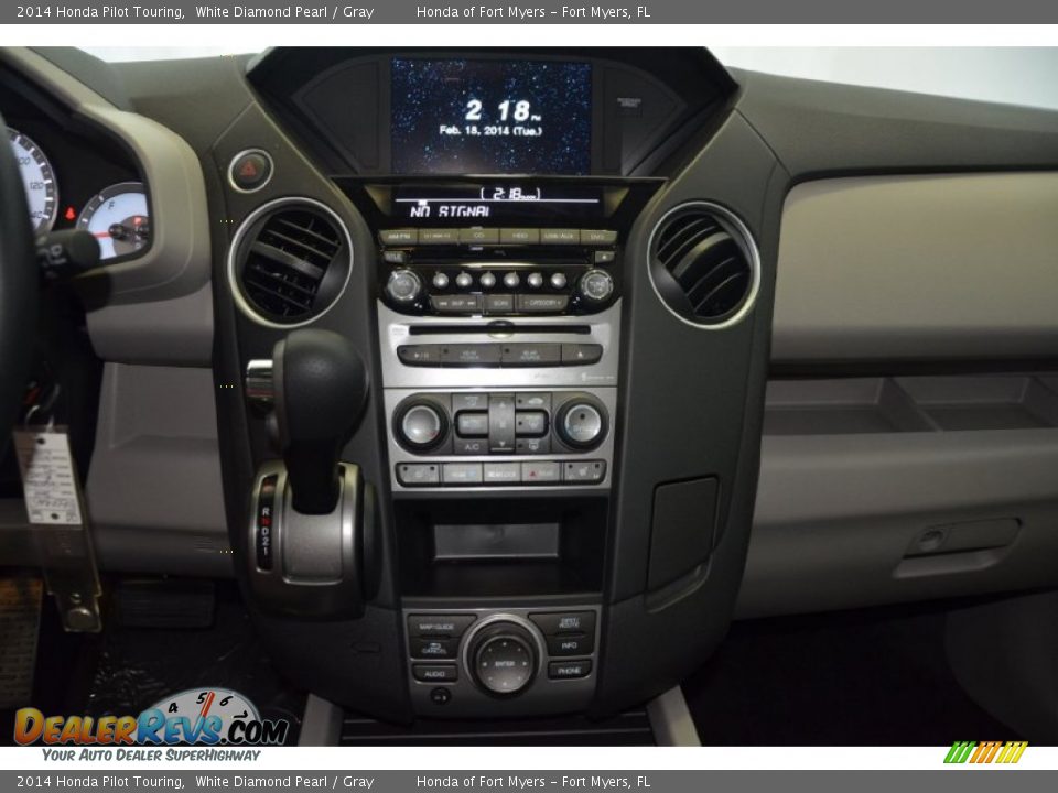 2014 Honda Pilot Touring White Diamond Pearl / Gray Photo #15