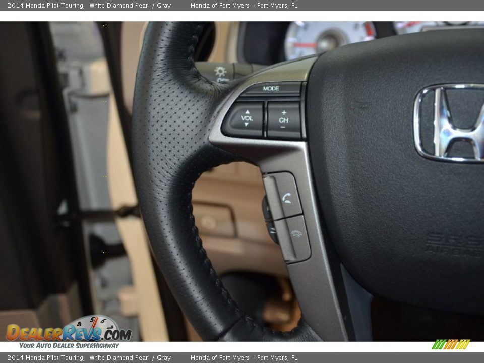 2014 Honda Pilot Touring White Diamond Pearl / Gray Photo #24