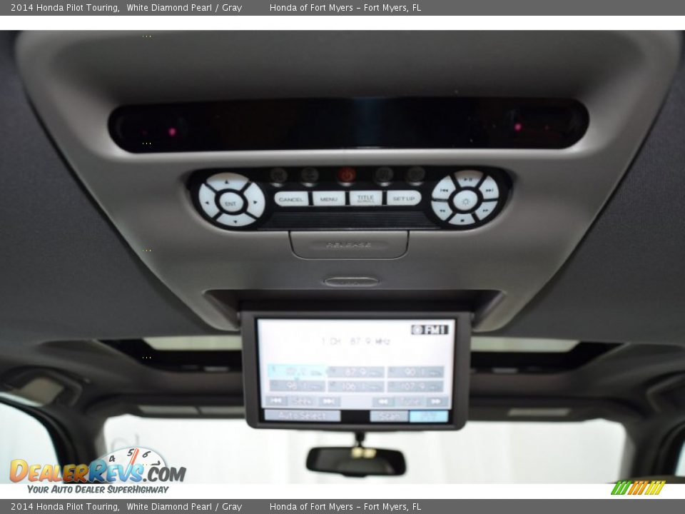 2014 Honda Pilot Touring White Diamond Pearl / Gray Photo #32