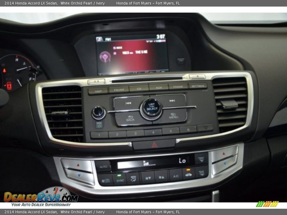 2014 Honda Accord LX Sedan White Orchid Pearl / Ivory Photo #17