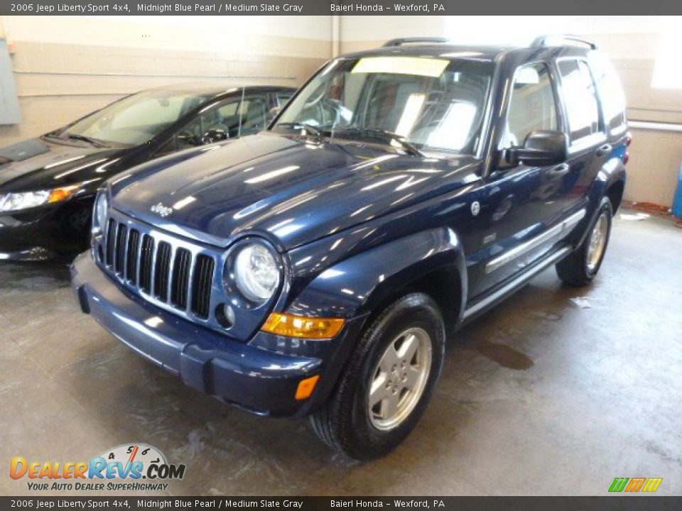 2006 Jeep Liberty Sport 4x4 Midnight Blue Pearl / Medium Slate Gray Photo #3