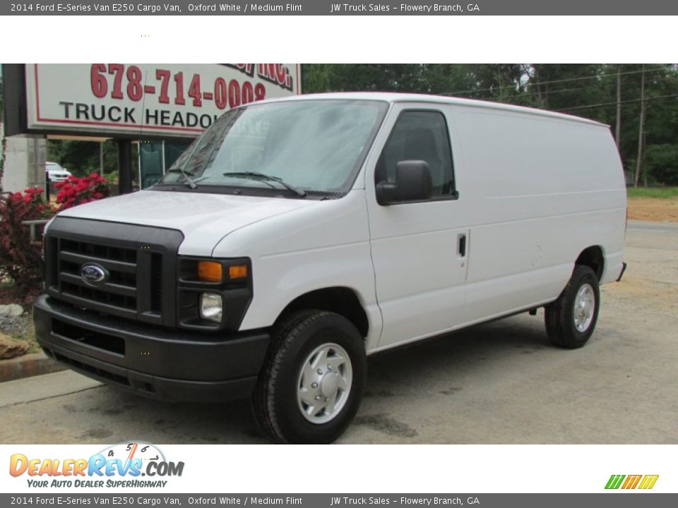 2014 Ford E-Series Van E250 Cargo Van Oxford White / Medium Flint Photo #2