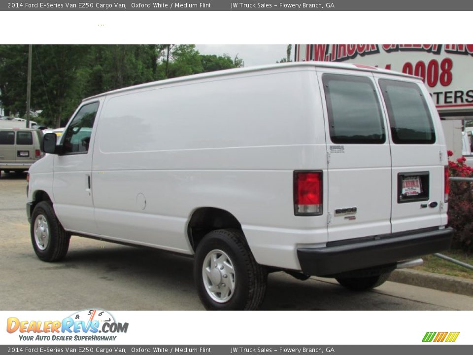 2014 Ford E-Series Van E250 Cargo Van Oxford White / Medium Flint Photo #6