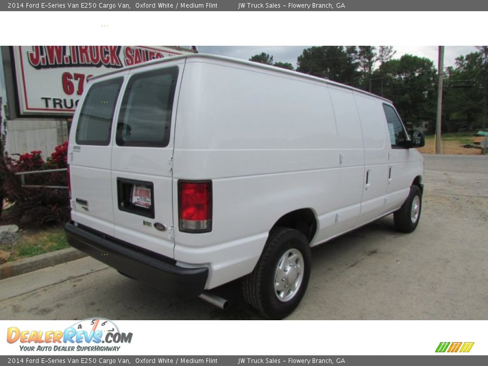 2014 Ford E-Series Van E250 Cargo Van Oxford White / Medium Flint Photo #8