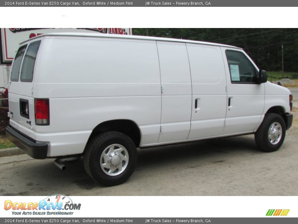 2014 Ford E-Series Van E250 Cargo Van Oxford White / Medium Flint Photo #9