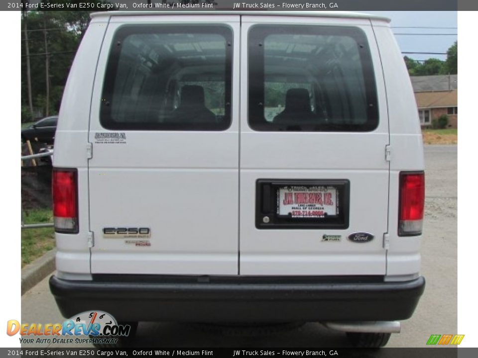 2014 Ford E-Series Van E250 Cargo Van Oxford White / Medium Flint Photo #17