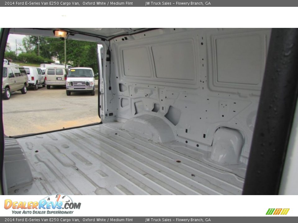 2014 Ford E-Series Van E250 Cargo Van Oxford White / Medium Flint Photo #23