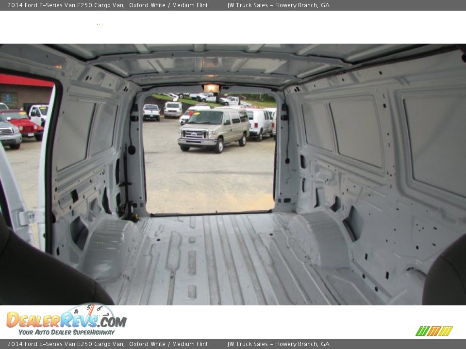 2014 Ford E-Series Van E250 Cargo Van Oxford White / Medium Flint Photo #24