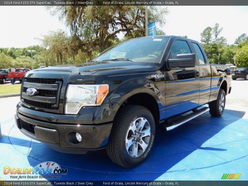 Front 3/4 View of 2014 Ford F150 STX SuperCab Photo #1