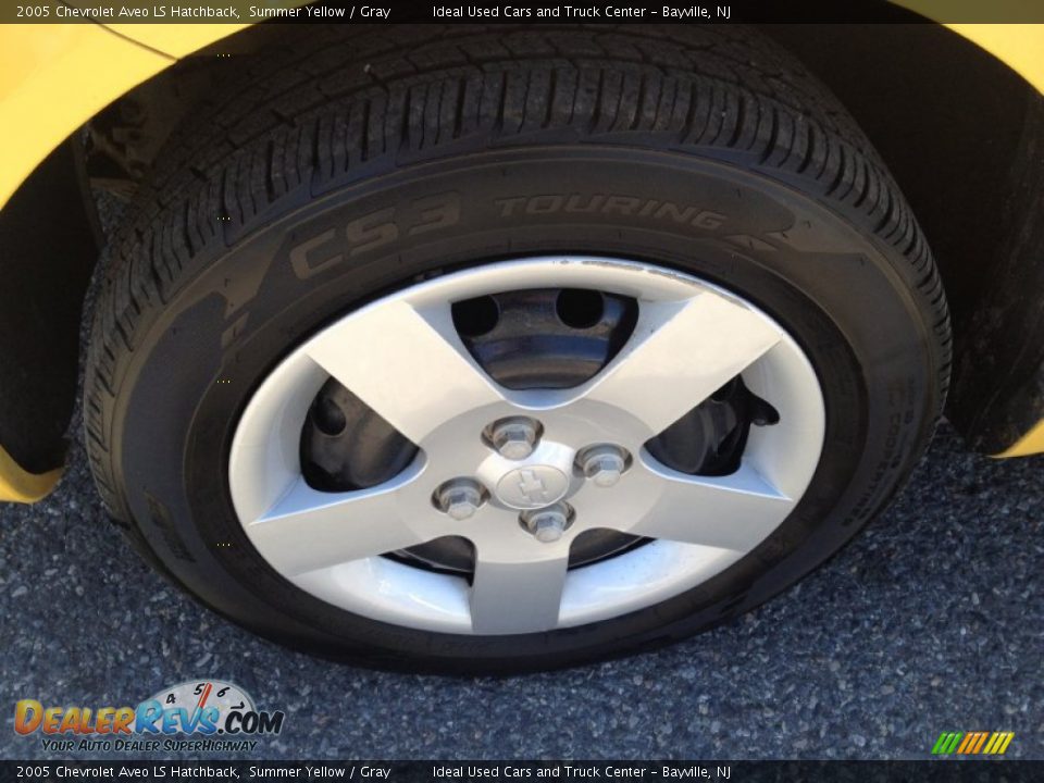 2005 Chevrolet Aveo LS Hatchback Summer Yellow / Gray Photo #3