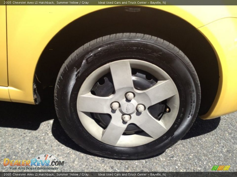 2005 Chevrolet Aveo LS Hatchback Summer Yellow / Gray Photo #6