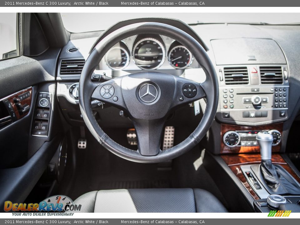 2011 Mercedes-Benz C 300 Luxury Arctic White / Black Photo #4