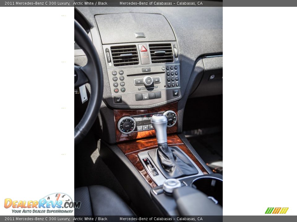2011 Mercedes-Benz C 300 Luxury Arctic White / Black Photo #5