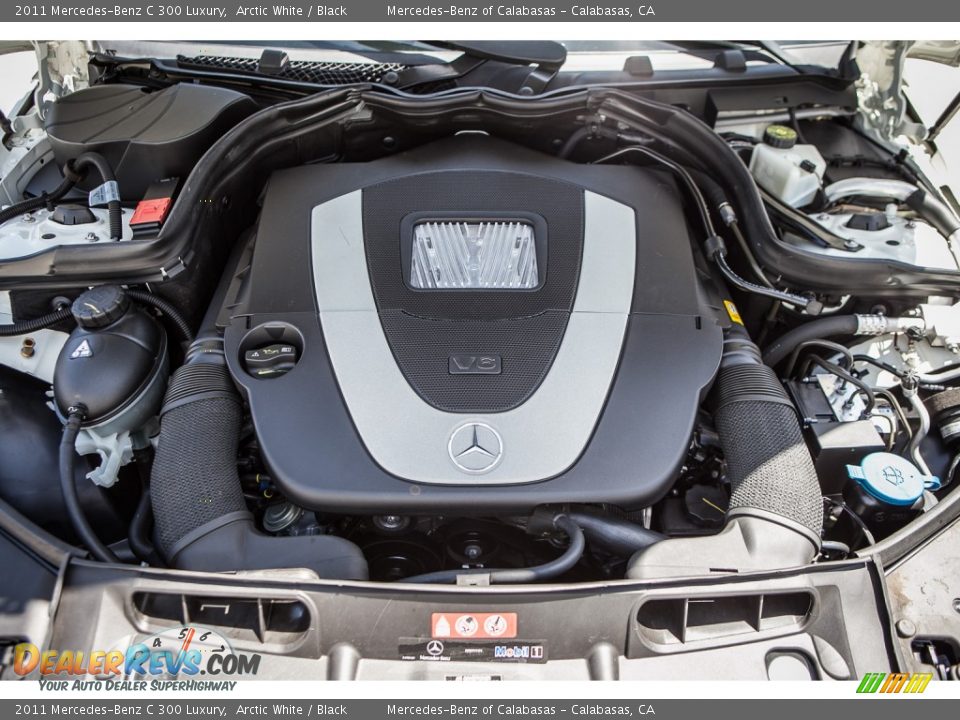 2011 Mercedes-Benz C 300 Luxury Arctic White / Black Photo #9