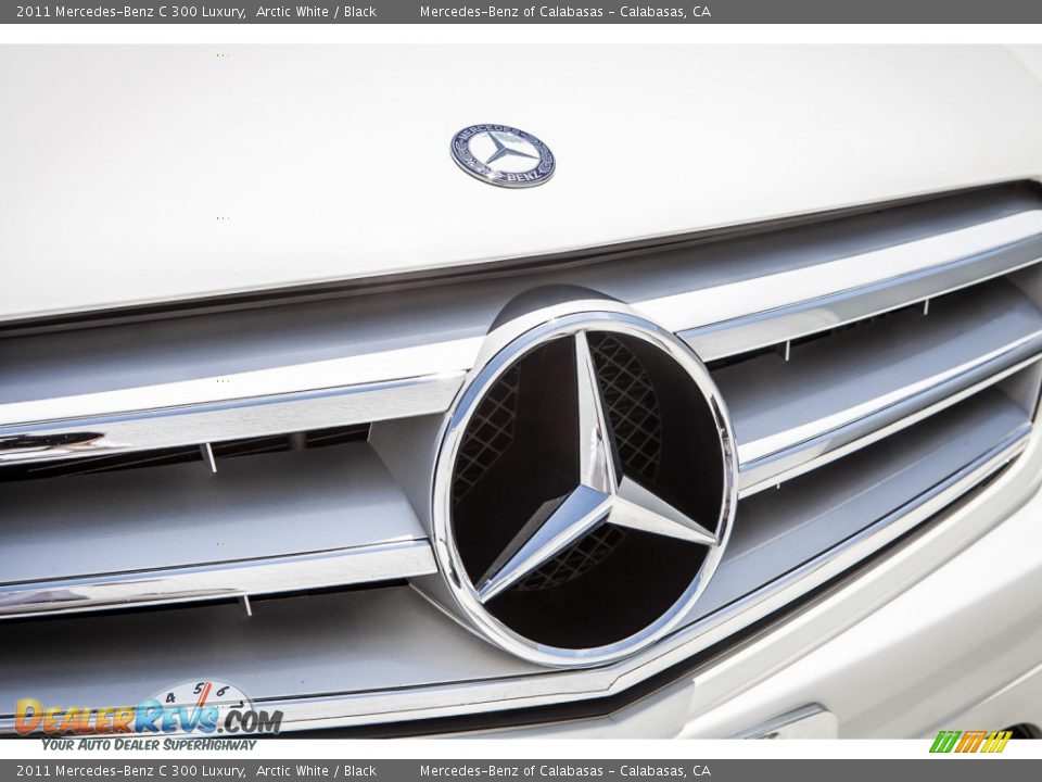 2011 Mercedes-Benz C 300 Luxury Arctic White / Black Photo #28