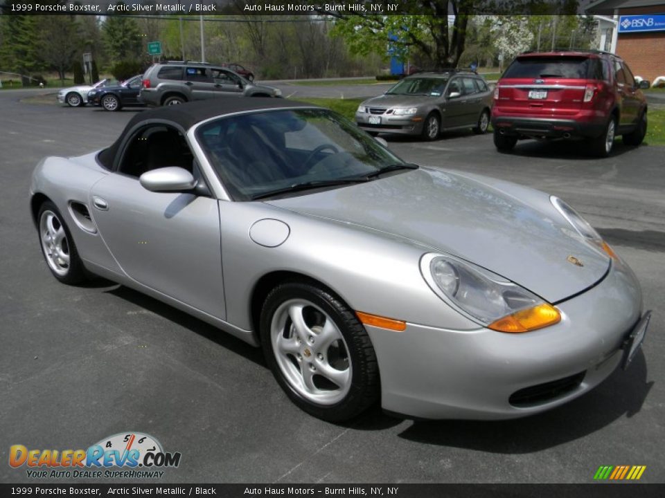 Front 3/4 View of 1999 Porsche Boxster  Photo #15
