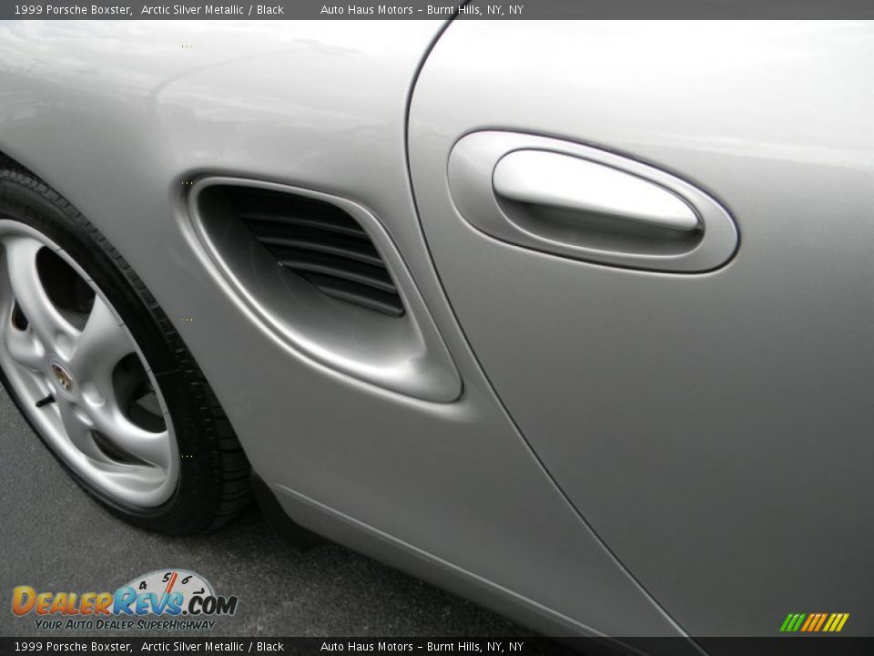 1999 Porsche Boxster Arctic Silver Metallic / Black Photo #32